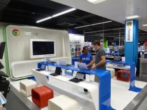 Google Opens First Google-Branded Store-in-Store - Rethink Commerce